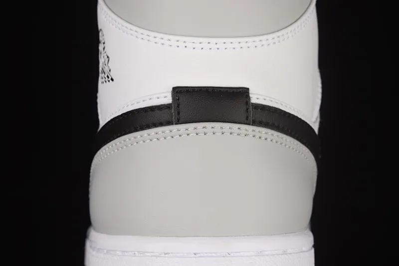 All Categories Air Jordan Jordan Series Basketball Shoes Air Jordan 1 Mid Air Jordan 1 Mid AJ1 Joe 1 New Ash Mid-top Cultural Basketball Shoes BQ6472-015